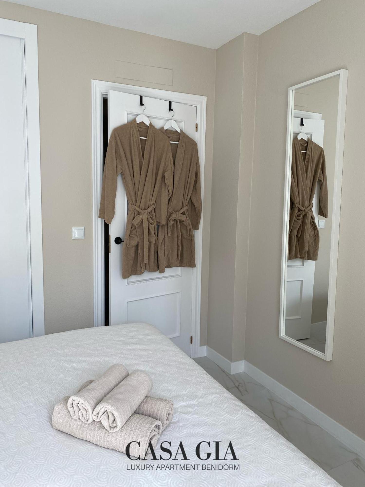 Casa Gia L Luxury Apartment 베니돔 외부 사진
